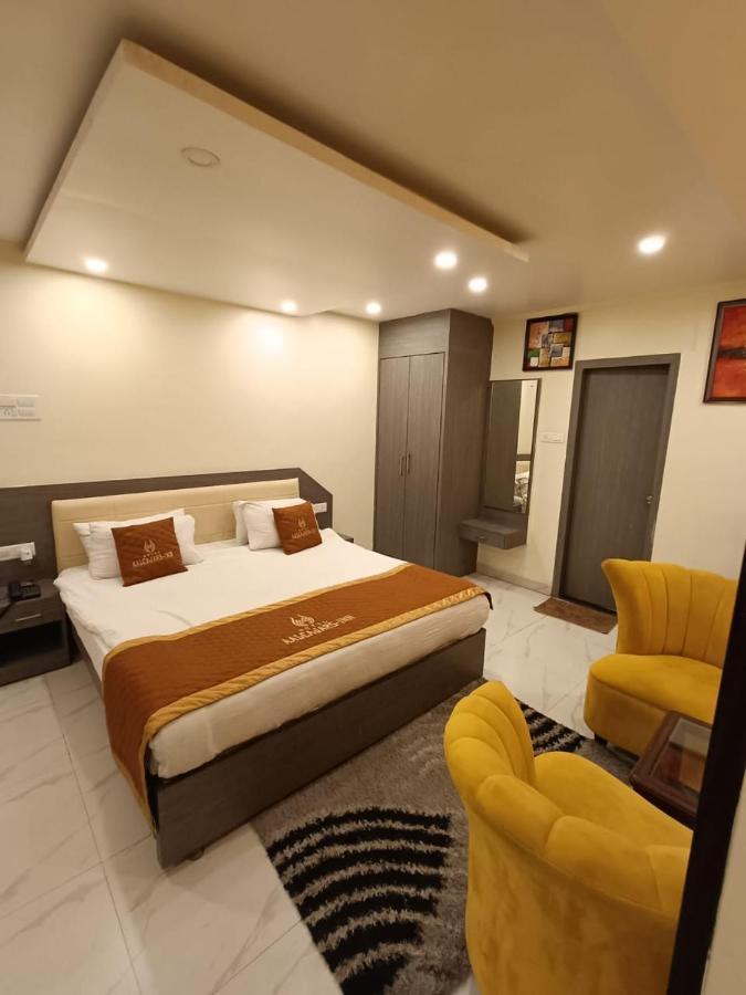 Aalcajars Inn Patna  Bagian luar foto